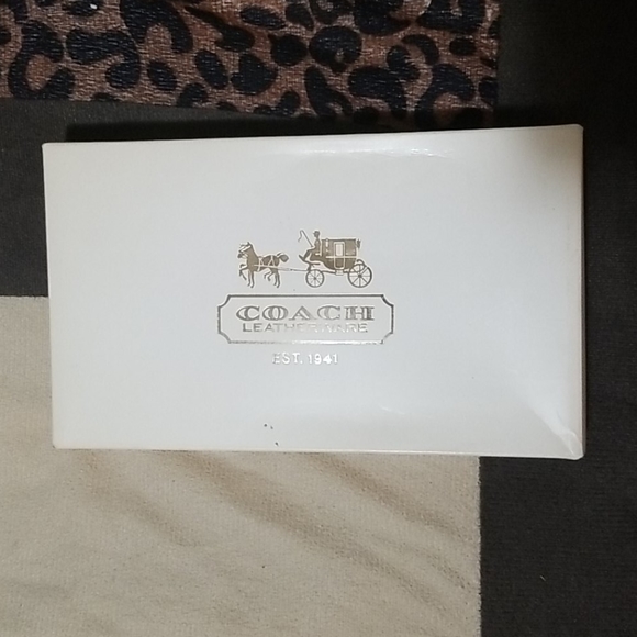 Wristlet - Picture 3 of 3